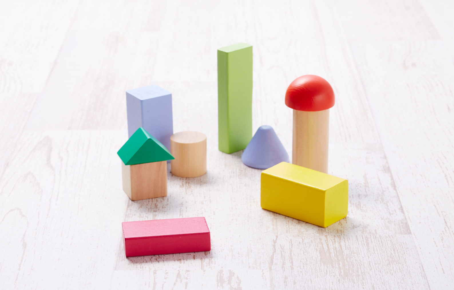 Nauka kształtów przez zabawę – jak wspierać rozwój matematyczny dziecka?